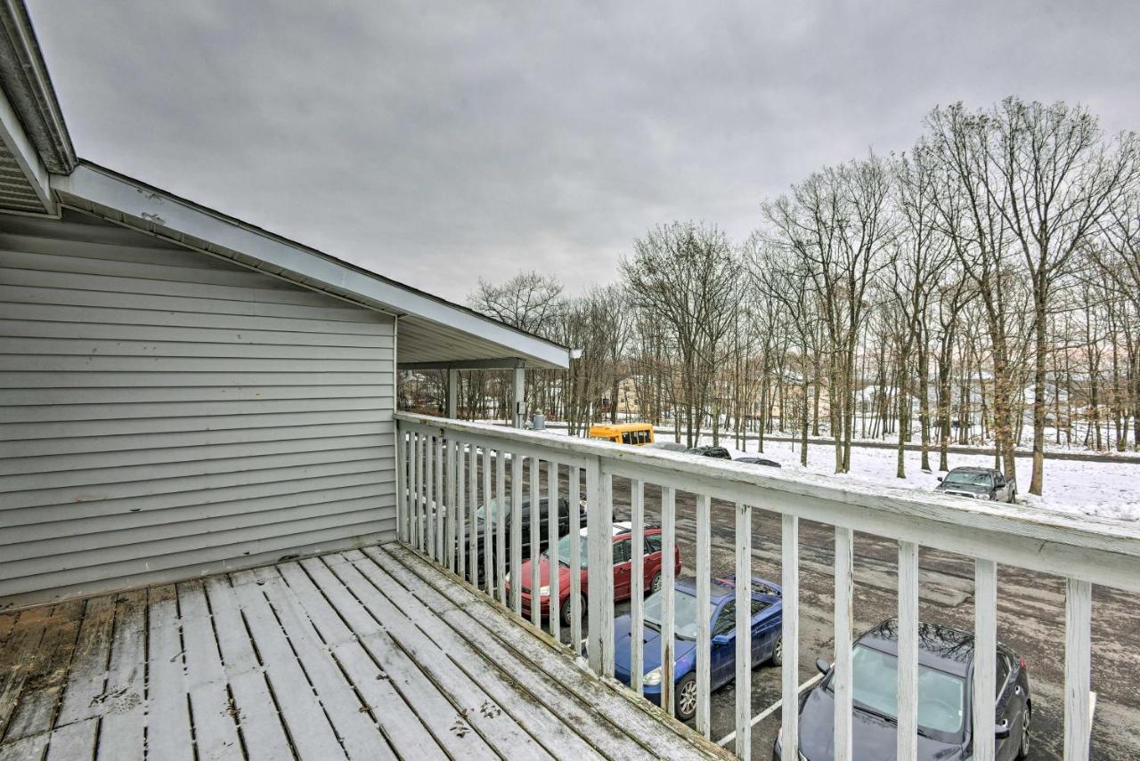 Mount Pocono Condo With Balcony, Near Mt Airy Casino Exteriér fotografie